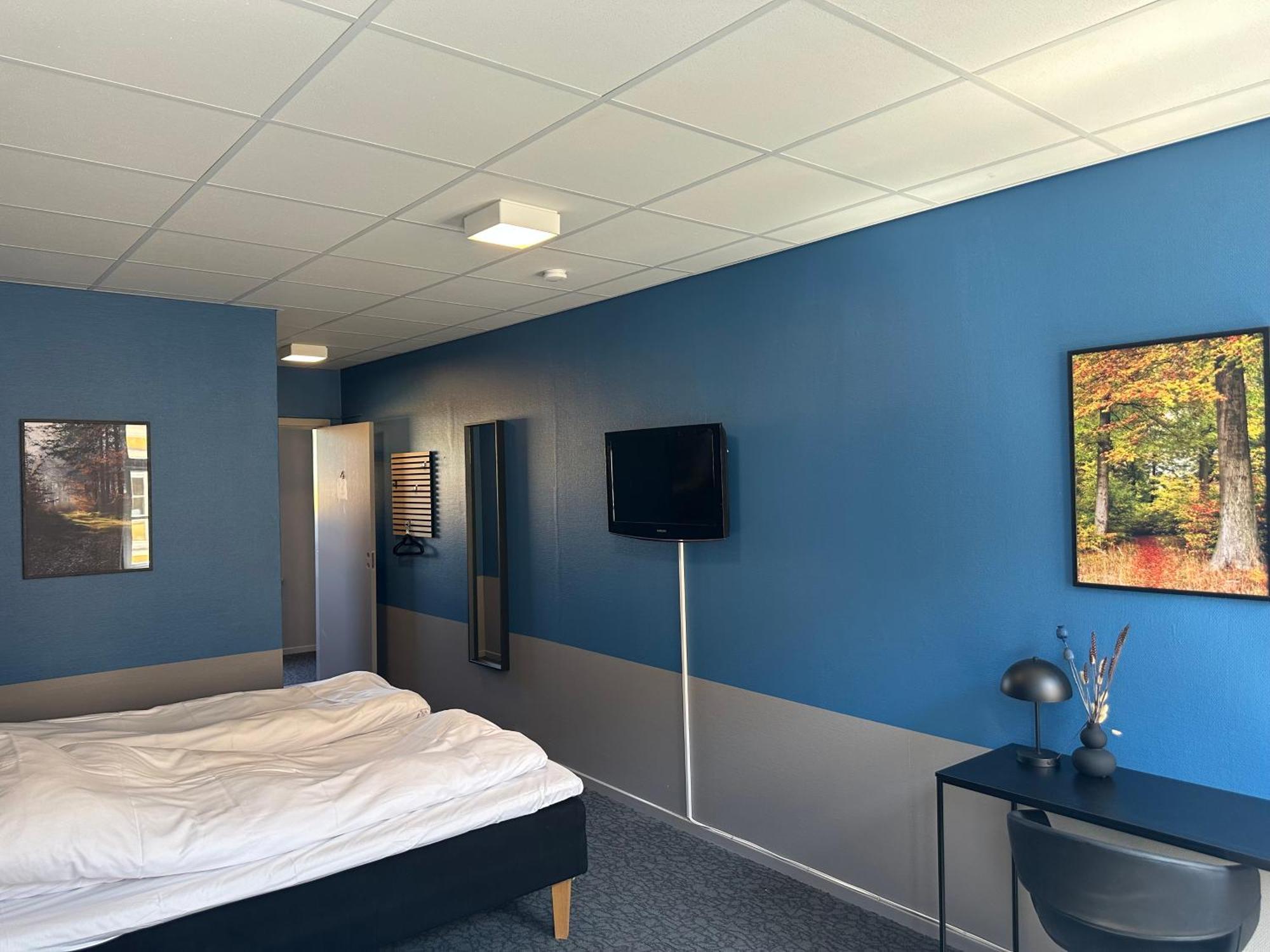 Blue Double Room 6 On Pedestrian Street Saeby Exterior photo